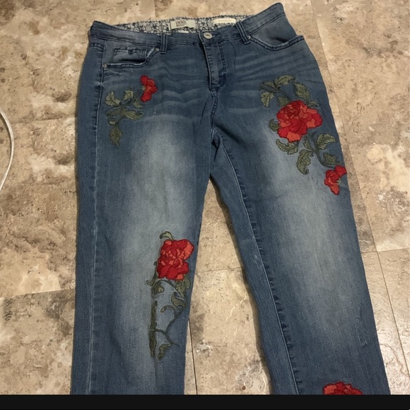 Red 3 multi roses - Picture 1 of 2